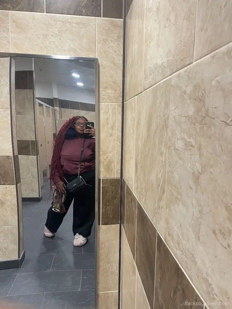 outcalls in Kansas City – Women Seeking Men photo 3