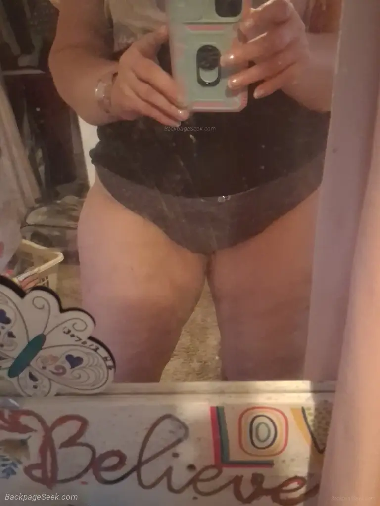 milf molly in Kansas City – Women Seeking Men photo 3
