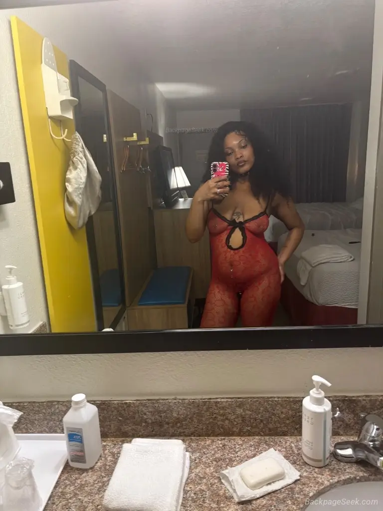 Emo Hottie Car-Date or Outcall Only in Kansas City – Women Seeking Men photo 3