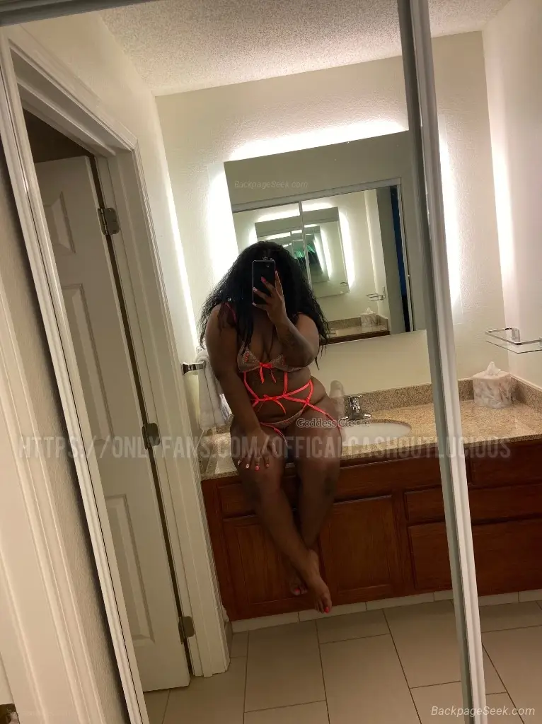 HEY DADDY CUM HAVE FUN WITH THE HEAD DOCTOR SPECIALS TODAY O... in Kansas City – Women Seeking Men photo 5