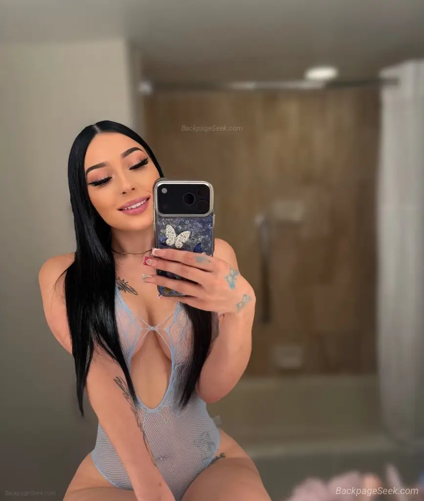 small petite in Kansas City – Women Seeking Men photo 2