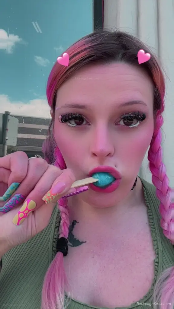 CUM MAKE UR DAY BETTER WITH THE THROATGOAT LET ME SUCK AWAY... in Kansas City – Women Seeking Men photo 5