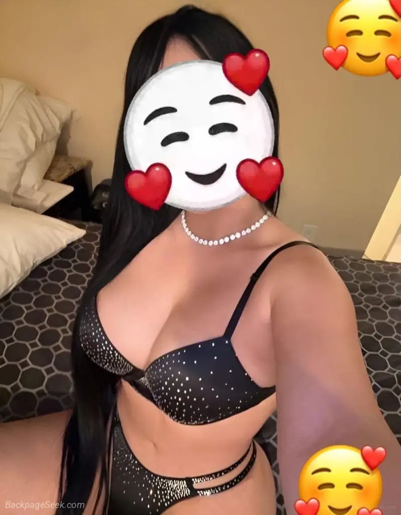 SEXI LATINA DISPONIBLE PARA PASAR UN MOMENTO INOLVIDABLE CONTIGO AMOR