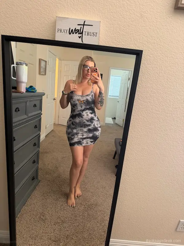 Blonde Bombshell in Las Vegas – Women Seeking Men photo 4