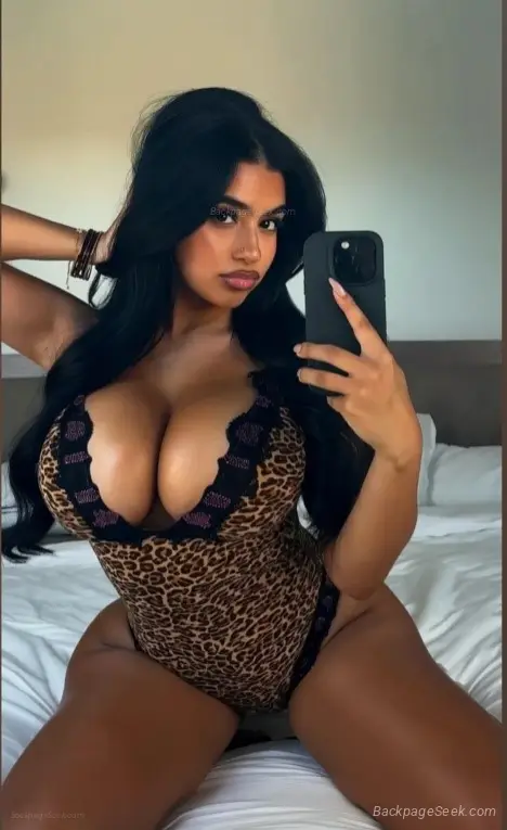 busty persian goddess in Las Vegas – Women Seeking Men photo 3
