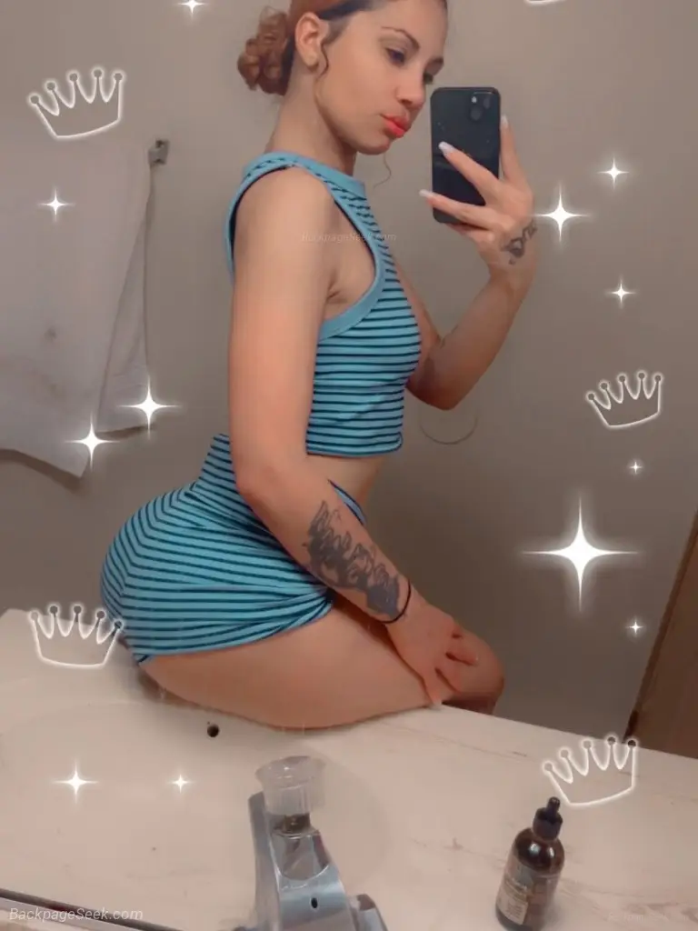 Slim And Juicy! Wet And Ready for you Baby!!!