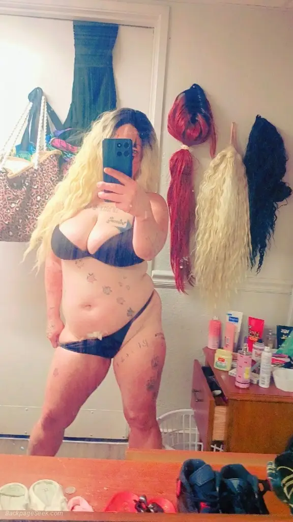 welcome to my pleasure room right in Little Rock – Women Seeking Men photo 3
