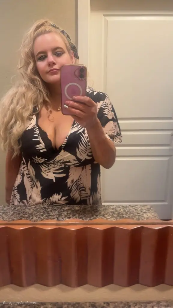 Your favorite MILF in Little Rock – Women Seeking Men photo 2