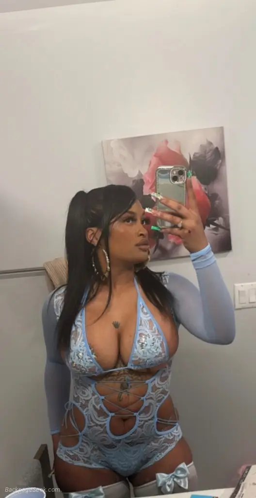 Ready to please you 2 girl special