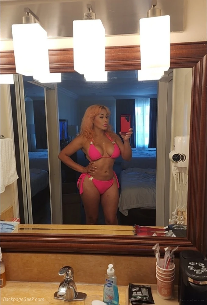 Im ready for you in my hotel room baby Single mom seeks play in Long Beach – Women Seeking Men photo 5