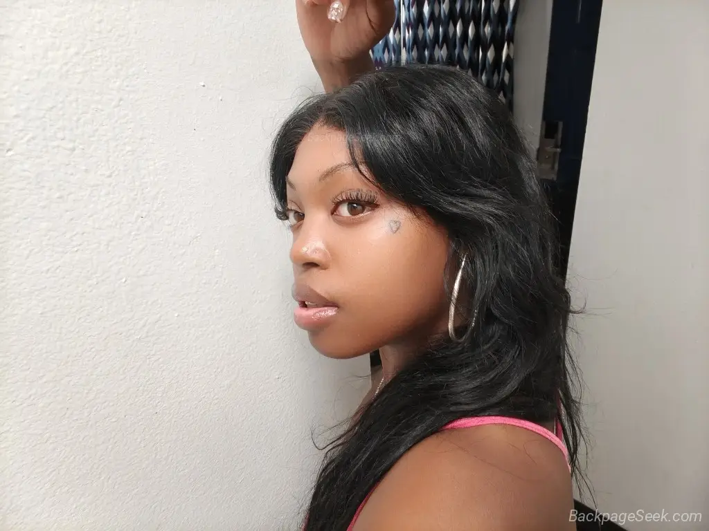 MY SLOPPY DEEP THROAT IS LONELY CUM BEAT THIS PUSSY UP DADDY