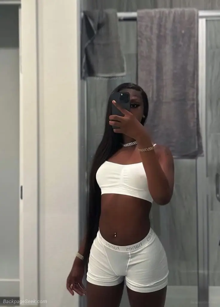 EAT MY PRETTY BLACK PUSSY NO EXCECESSIVE TEXTING NO NEGOTIAT... in Long Island – Women Seeking Men photo 2