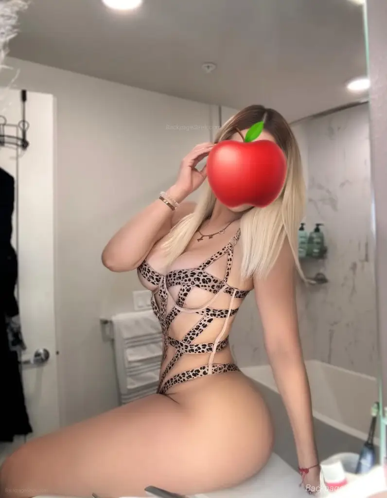 latina girl blonde just arrived b-b-j young pretty gfe 69 nu... in Long Island – Women Seeking Men photo 4