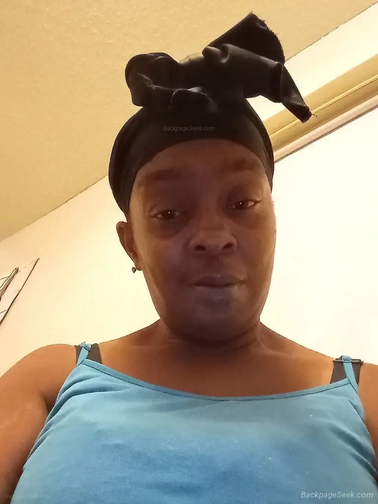 nice lady lookin for friends