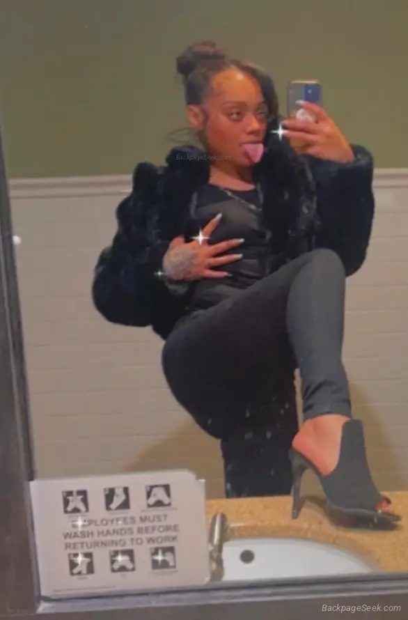 4'11 MIX EXCLUSIVE PETITE MAMI BACK IN TOWN TO FULFILL YR WILDEST DREAM