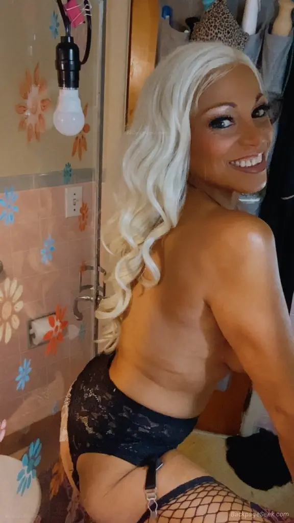 Latina Cougar in Smithtown NO INCALL-- Outcalls or Car dates... in Long Island – Women Seeking Men photo 5