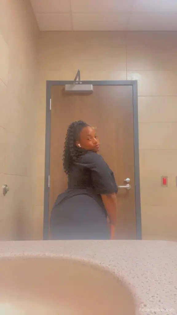 Your New Favorite Distraction in Long Island – Women Seeking Men photo 5