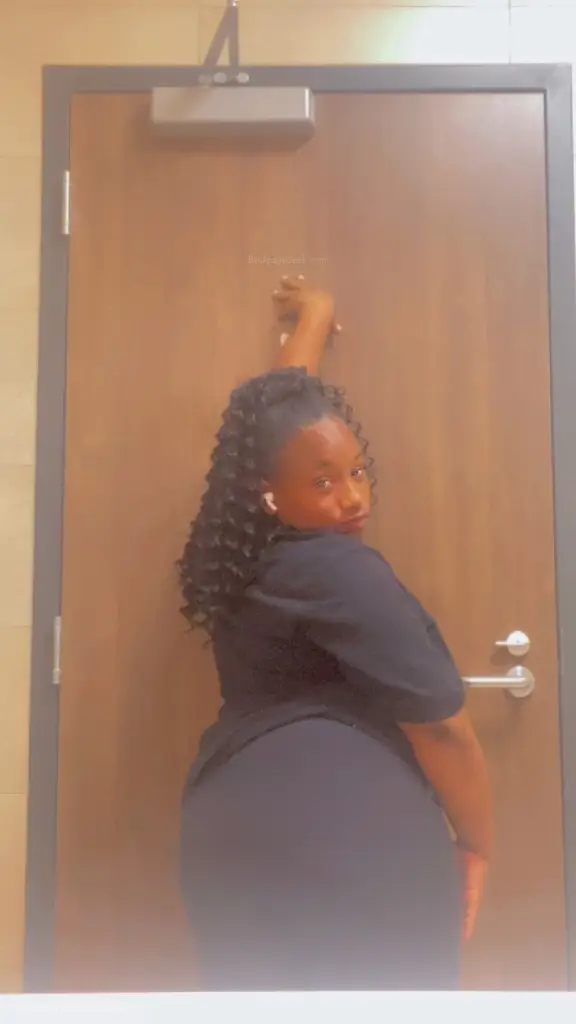 Your New Favorite Distraction in Long Island – Women Seeking Men photo 6