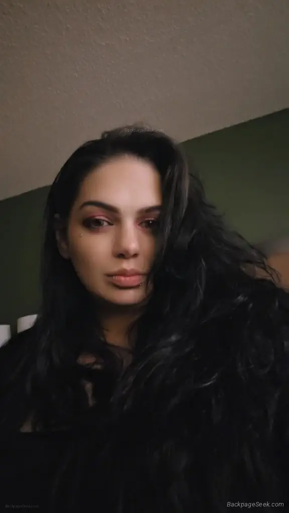 Available for car date to help me get a room lactating but n... in Los Angeles – Women Seeking Men photo 3