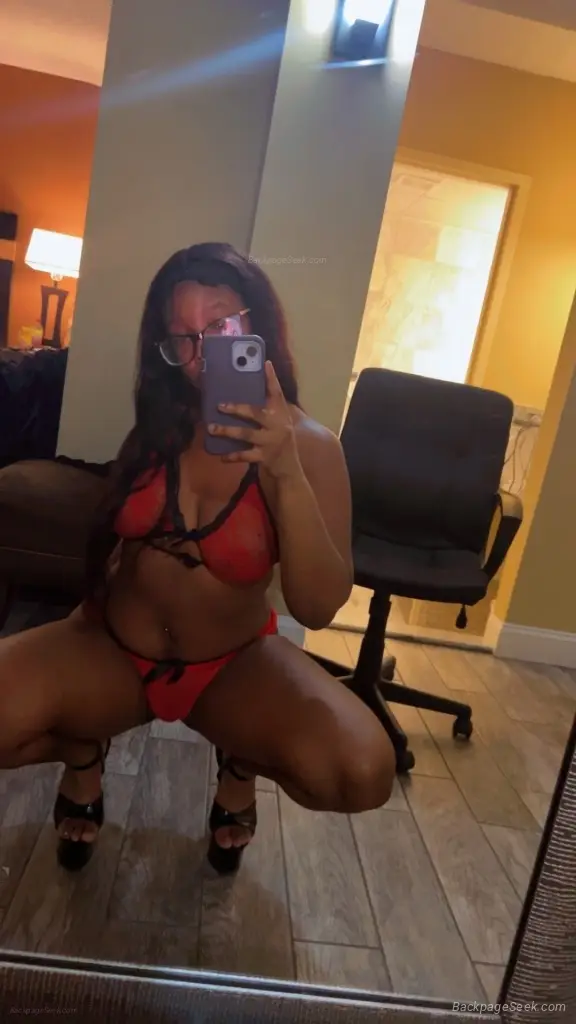 THEE CHOCOLATE WHORE