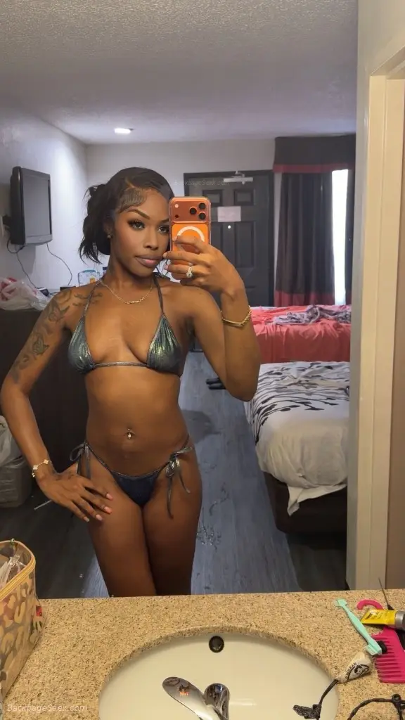 SEEKING FUN LETS FUCK CLEAN CREAMY PUSSY FREAK TEXT ONLY in Louisville – Women Seeking Men photo 2