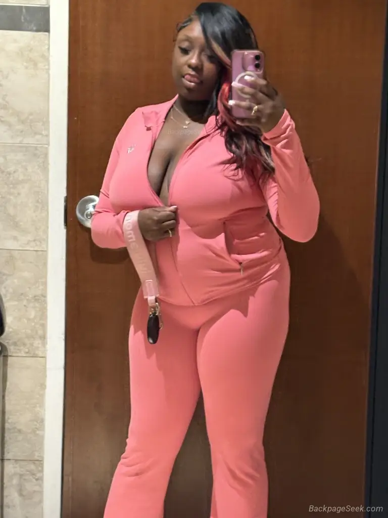 welcome to the dollhouse in Louisville – Women Seeking Men photo 2