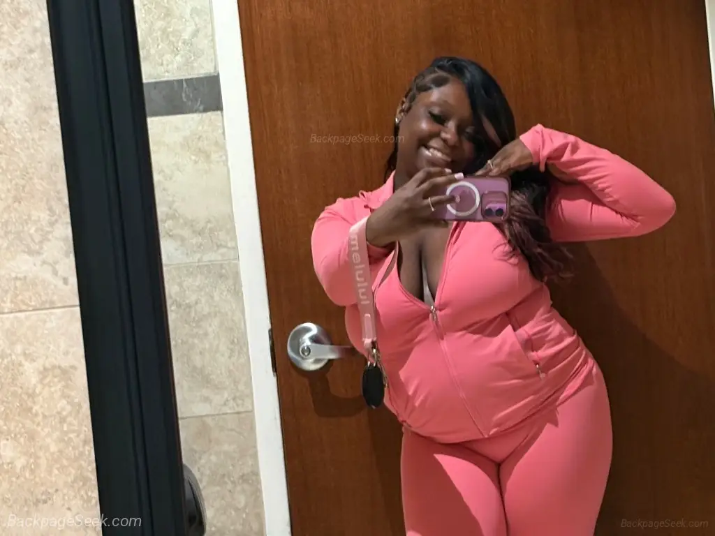 welcome to the dollhouse in Louisville – Women Seeking Men photo 5