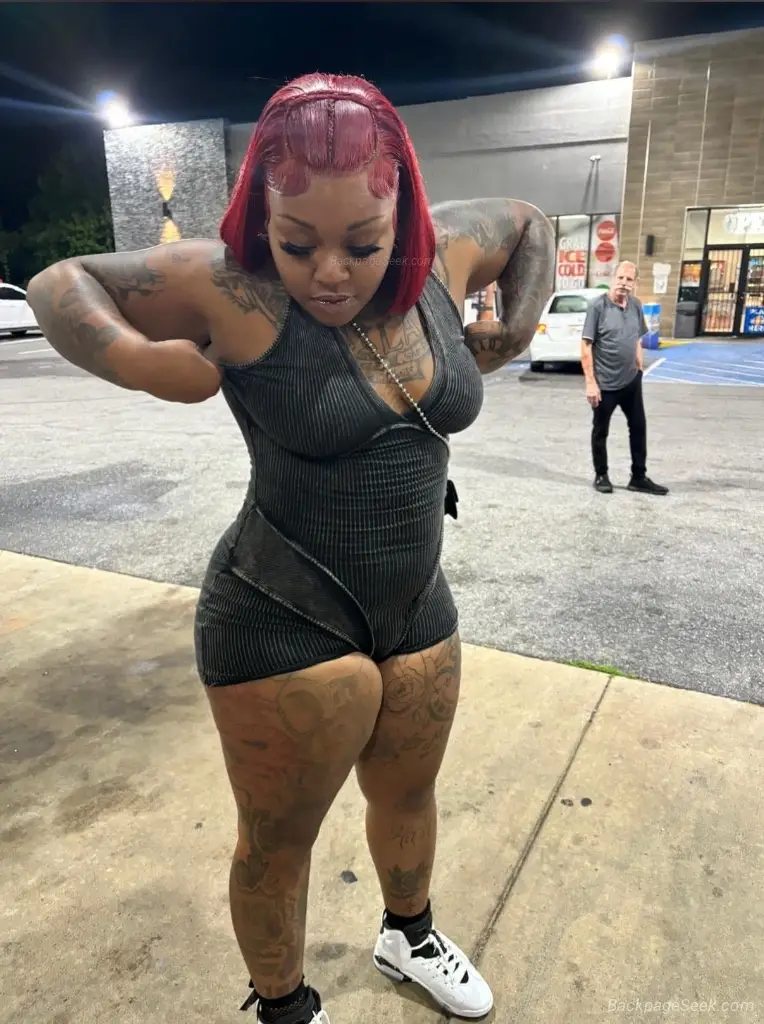 pretty in real life Ask about my special in Macon – Women Seeking Men photo 3