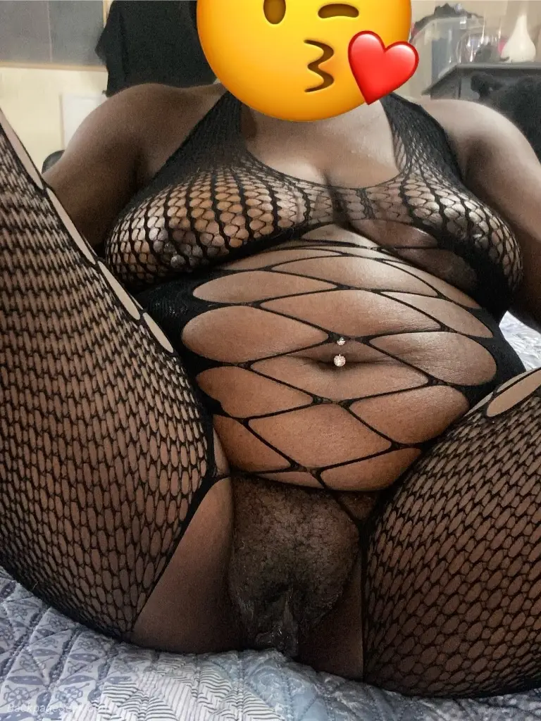 that fat Ga Peach and its slippery when wet in Macon – Women Seeking Men photo 5