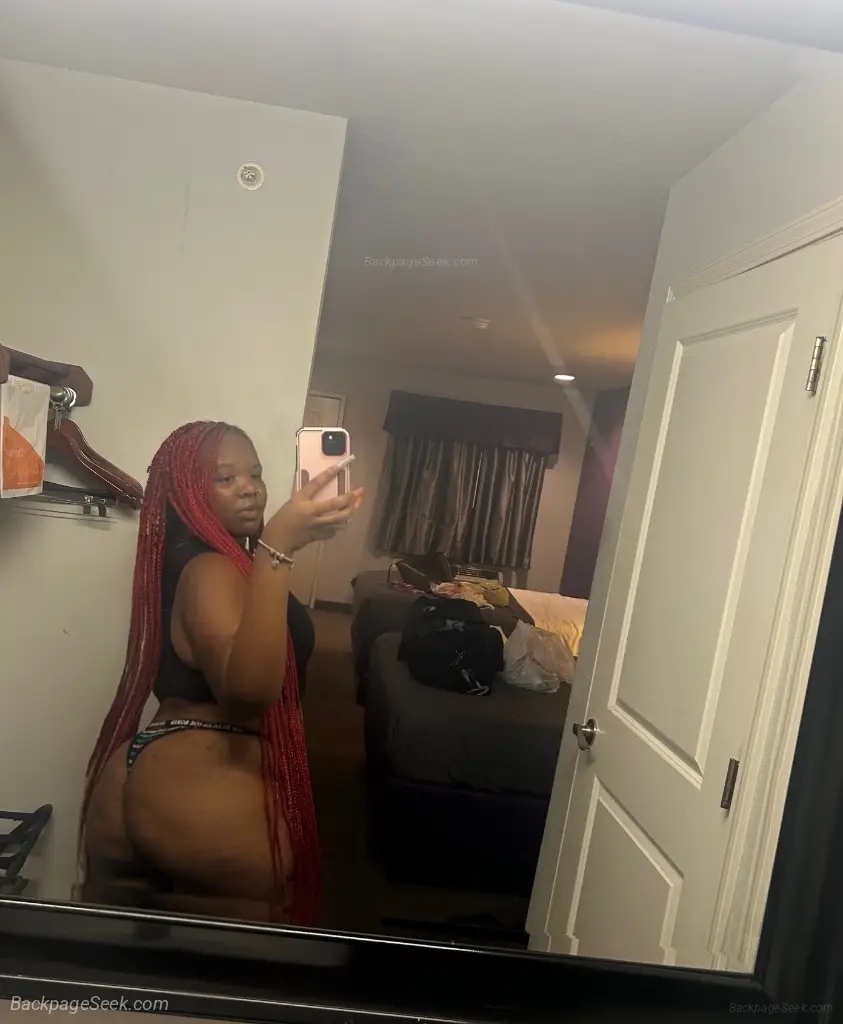 IncallOutcall Last day in town Can i squirt on that dick dad... in Memphis – Women Seeking Men photo 5