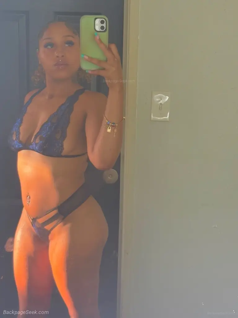 HEY BABY, YOU FOUND YOUR FAVORITE VIBE