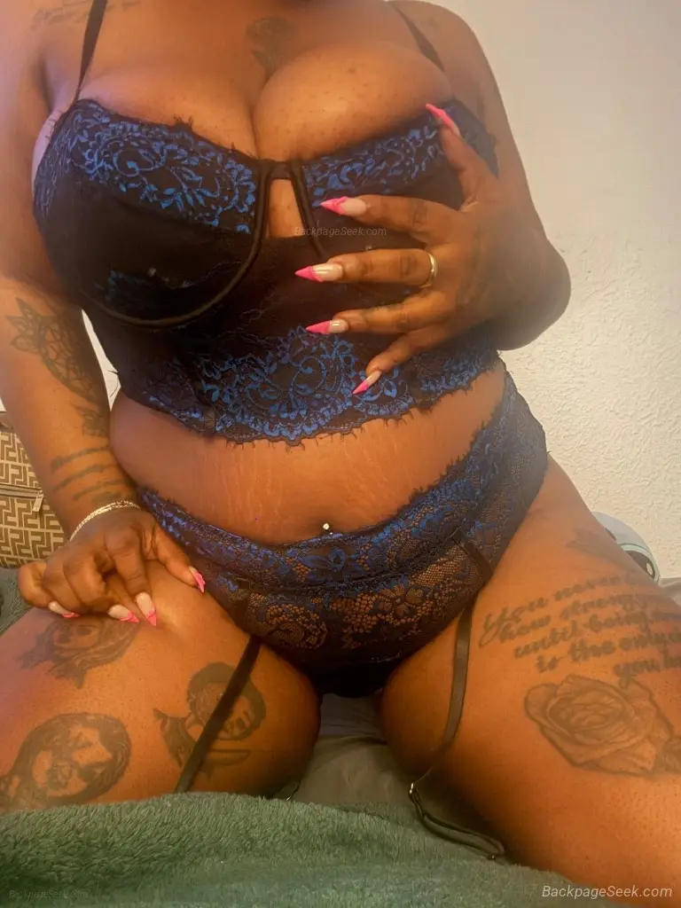 QV pecial WET TIGHT AND READY FOR YOU BABY COME GET YOUR in Memphis – Women Seeking Men photo 4