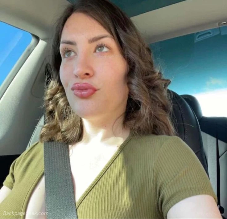 New available sexy girl in town in Miami – Women Seeking Men photo 3