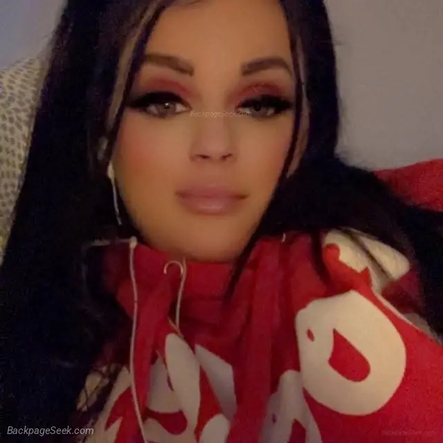 AVAILABLE NOW INCALLS ONLY CURVY AMD SEXY IF U LIKE A FREAKY WET