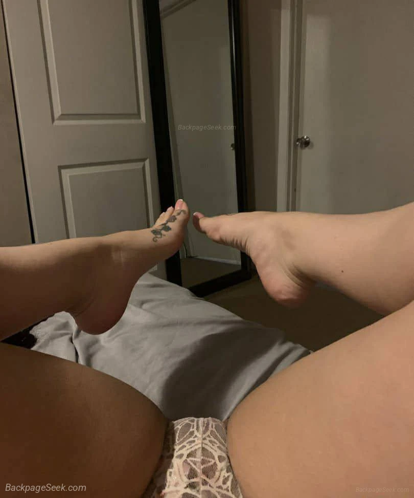 Chat me up on zangi now and have fun am available for hook u... in Miami – Women Seeking Men photo 2