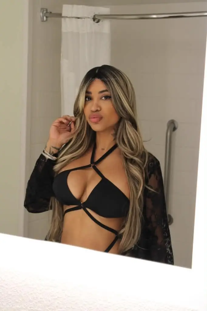 New girl in your area in Miami – Women Seeking Men photo 3