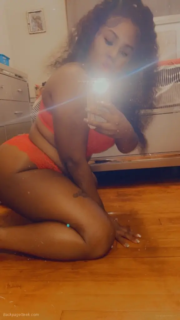 YONNI THA BADDIEST SOMETHING SO THICK &CUTE