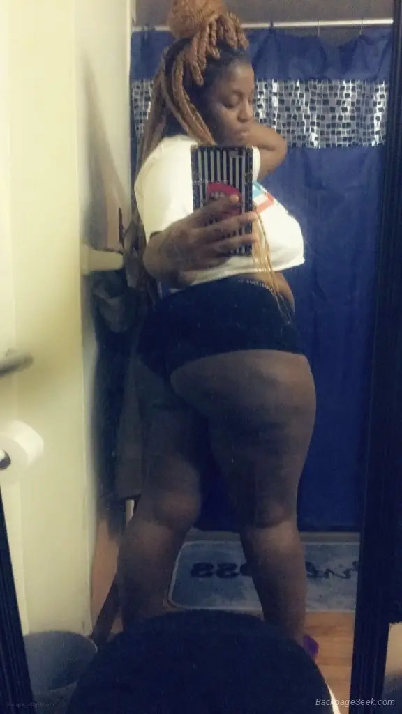 Im Available in Milwaukee – Women Seeking Men photo 3