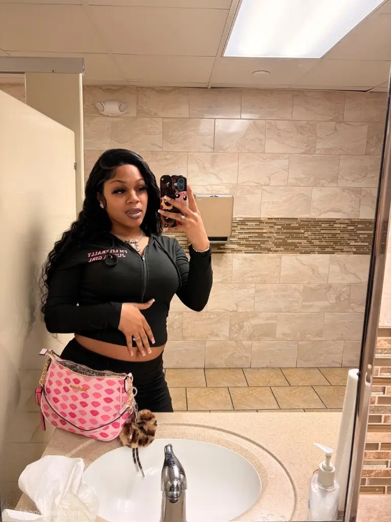 Wet Rose in Milwaukee – Women Seeking Men photo 6