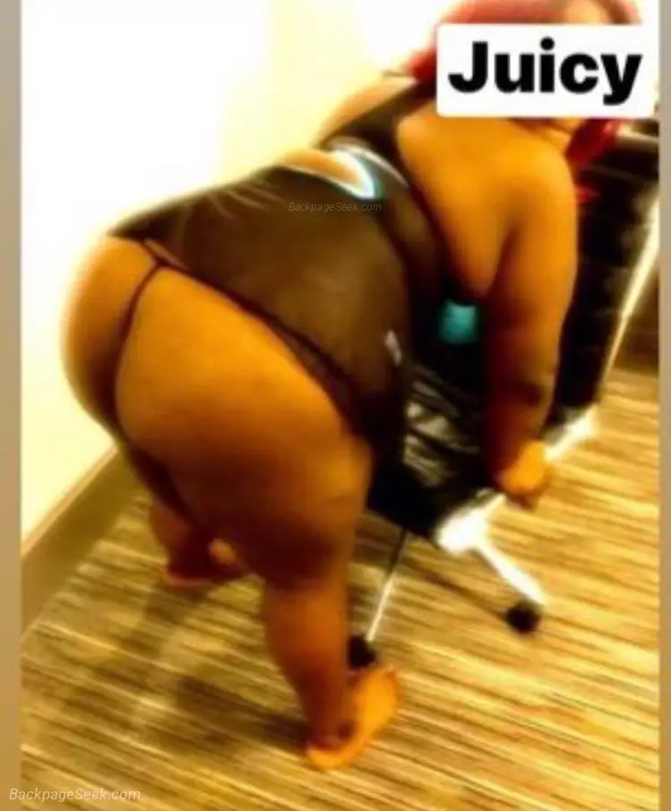 Cherry Also Got PartyFavors Of Choice Fun-Size Pretty BBW In... in Milwaukee – Women Seeking Men photo 2