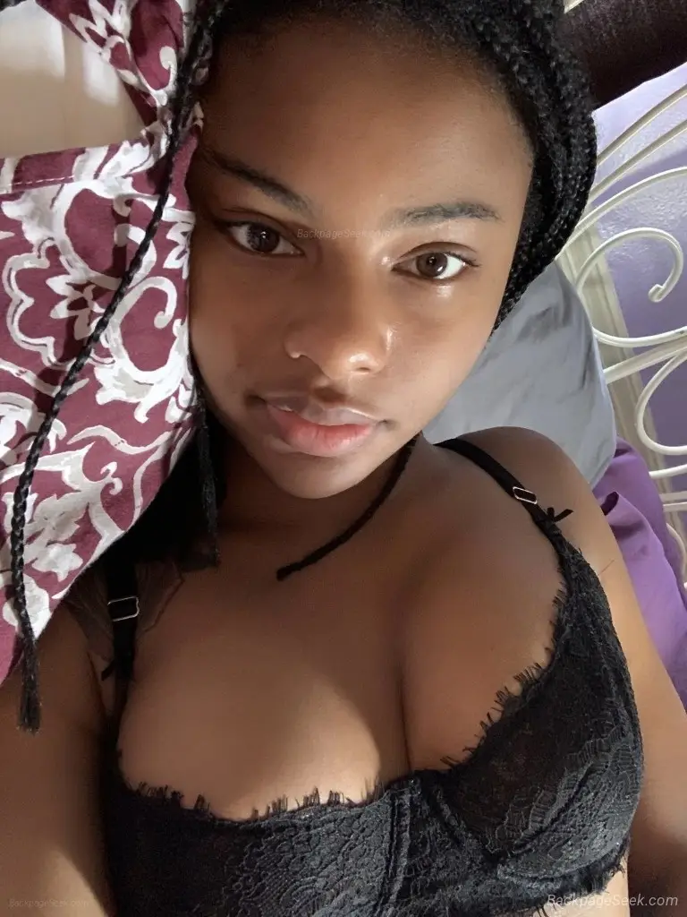 Sexy Hot Girl Available For You Hotel House