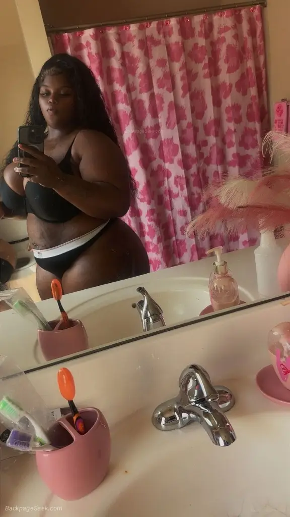NEW IN TOWN SLASH QUEEN in Milwaukee – Women Seeking Men photo 3