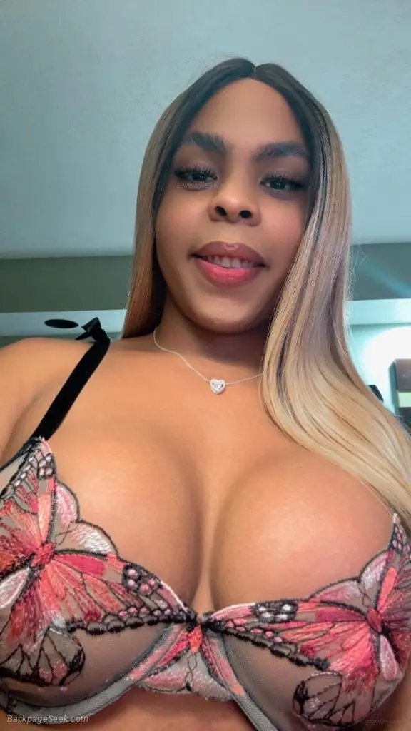 Last Day Today LATINA VALENTINA BIG COCK AND ASS NEW IN YOUR... in Minneapolis – Women Seeking Men photo 3