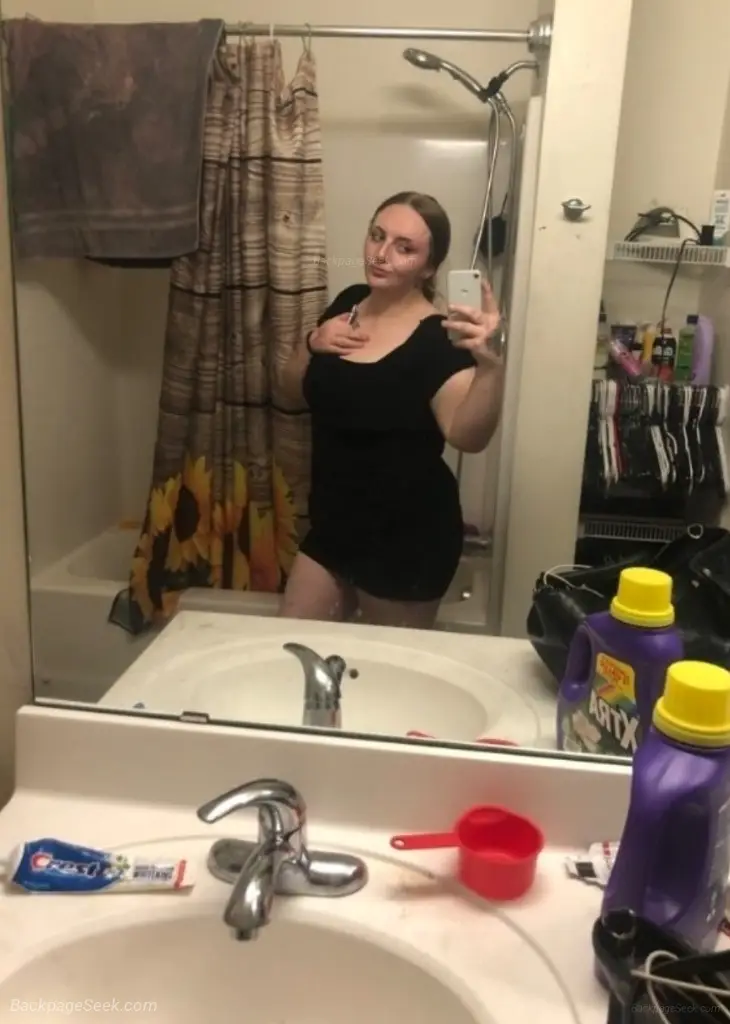 SEXII SNOWBUNNY w A DEEP THROAT AND SUPER TIGHT OCEAN PUSSY... in Minneapolis – Women Seeking Men photo 4