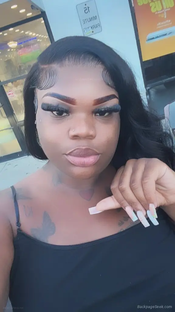 TRANSGENDER BIG BOOTY CREAMY SLUT COME FUCK ME NOW PARTY GIR... in Mobile – Women Seeking Men photo 4