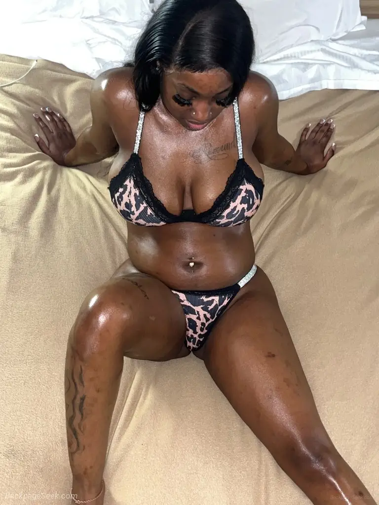 HI DADDY ITS LIL BIT IF YOU GOT IT THEN IM GIVING YOU YOUR W... in Mobile – Women Seeking Men photo 5