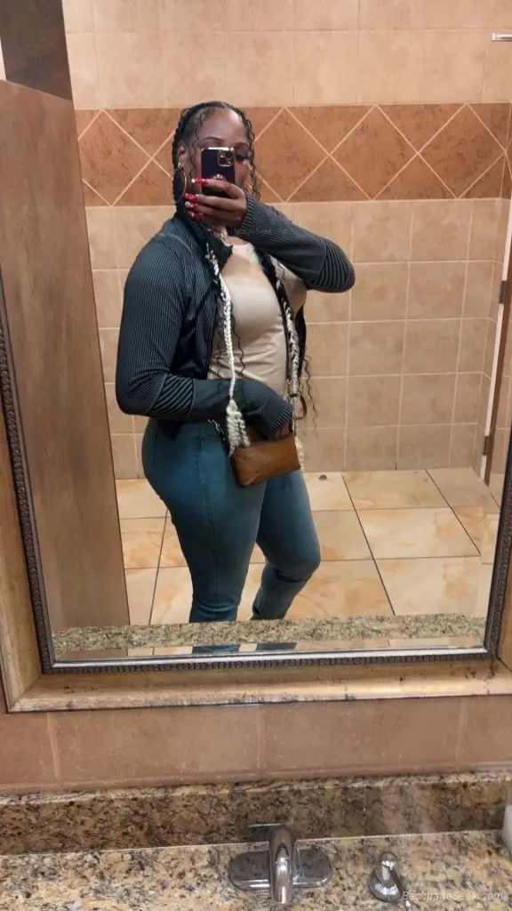 Tall Stallion in Mobile – Women Seeking Men photo 2