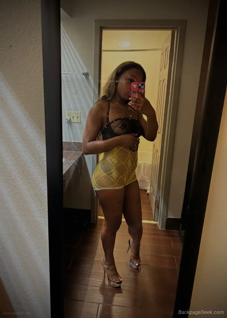 120 QV SQUIRT ALERT JOIN ME FOR A PLAY DATE AT MY WATER PARK... in Mobile – Women Seeking Men photo 2