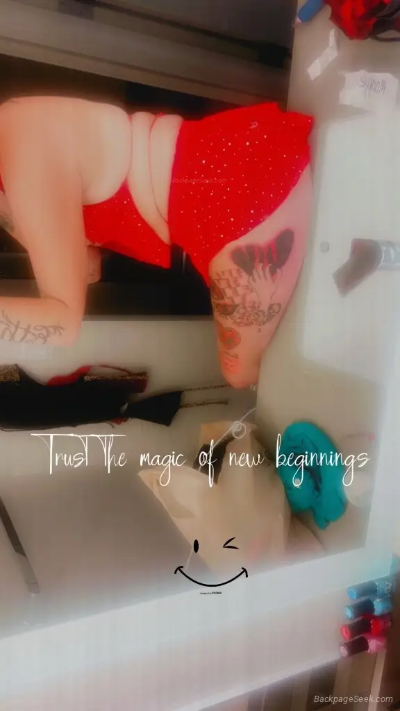 in modesto Feeling a little tempted Come get close and disco... in Modesto – Women Seeking Men photo 3