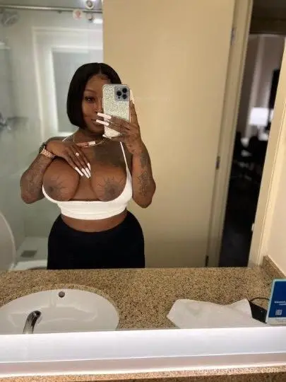 Pretty Goddess ready to please Lets play in Modesto – Women Seeking Men photo 4